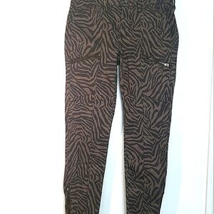 WHBM Chocolate Brown Zebra Print 6 Pocket Skinny Crop Women's Pants Size 2   NWT
